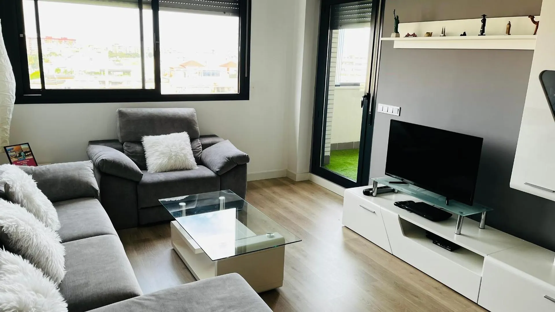 Apartament Atico Con Piscina Y Vistas Al Mar Habitat Litoral Malaga